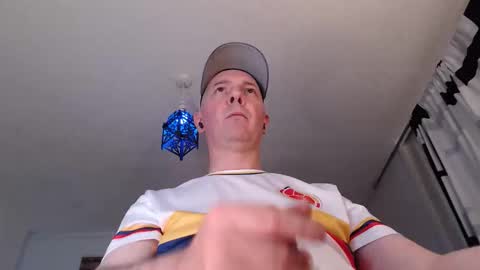 Snapshot of aldovitzo chatting on 04/01/26, 11:02 aldovitzo online show from 04/01/26, 11:02