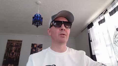 Snapshot of aldovitzo chatting on 04/03/26, 09:07 aldovitzo online show from 04/03/26, 09:07