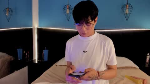 ale_aurarashi online show from 09/27/25, 04:39