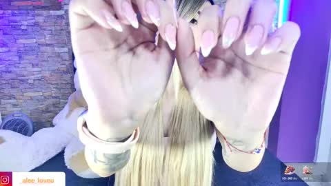 Snapshot of ale_love_ chatting on 01/18/25, 05:20 ALE LOVE online show from 01/18/25, 05:20