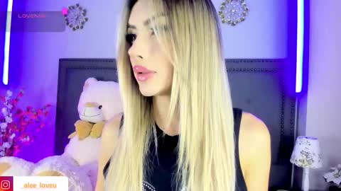 Snapshot of ale_love_ chatting on 11/19/25, 01:49 ALE LOVE online show from 11/19/25, 01:49