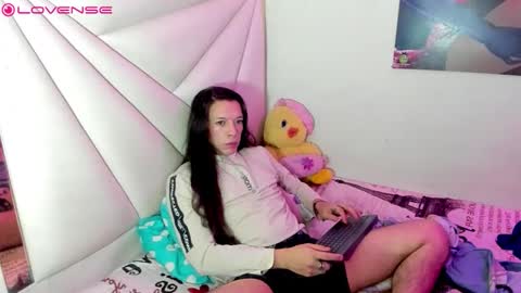 Snapshot of ale_noah_xxx chatting on 04/15/26, 08:43 ale_noah_xxx online show from 04/15/26, 08:43