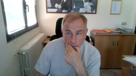 Snapshot of aleandela chatting on 06/17/26, 01:56 aleandela online show from 06/17/26, 01:56