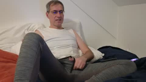 Snapshot of alec_gaython chatting on 12/07/24, 06:15 Alec Dubolsz online show from 12/07/24, 06:15