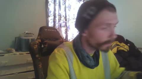 Snapshot of alecum33 chatting on 04/01/26, 11:11 alecum online show from 04/01/26, 11:11