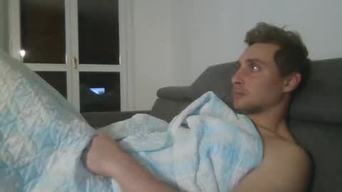 Snapshot of aledewalt chatting on 02/07/25, 04:46 call me on skp alexdewalt online show from 02/07/25, 04:46