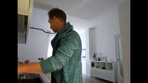 Snapshot of aledewalt chatting on 03/10/25, 08:37 call me on skp alexdewalt online show from 03/10/25, 08:37