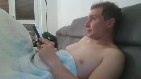 Snapshot of aledewalt chatting on 03/11/25, 10:18 call me on skp alexdewalt online show from 03/11/25, 10:18