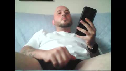 Snapshot of aleeexxxx4u chatting on 09/15/25, 10:48 aleeexxxx4u online show from 09/15/25, 10:48