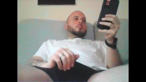 Snapshot of aleeexxxx4u chatting on 01/16/26, 09:35 aleeexxxx4u online show from 01/16/26, 09:35