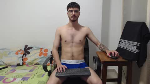 aleex_miller online show from 11/22/25, 01:15