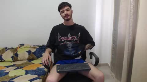 aleex_miller online show from 12/03/25, 11:52