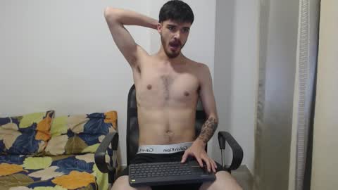 aleex_miller online show from 12/19/25, 11:01