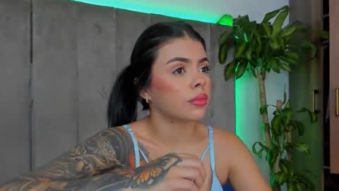 Snapshot of alegra_brown chatting on 10/20/25, 02:01 Alegra Brown online show from 10/20/25, 02:01