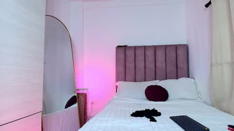 Snapshot of alehia_cute chatting on 01/31/26, 07:56 Alehia Cute online show from 01/31/26, 07:56