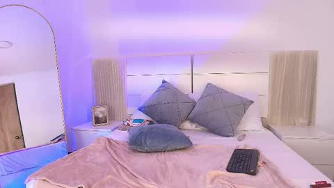 Snapshot of alehia_cute chatting on 02/07/26, 10:13 Alehia Cute online show from 02/07/26, 10:13