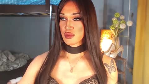Snapshot of aleinacroft chatting on 02/18/25, 06:37 aleinacroft online show from 02/18/25, 06:37