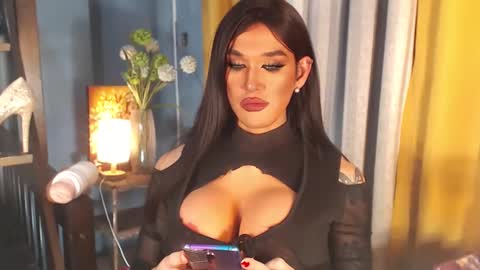 Snapshot of aleinacroft chatting on 02/28/25, 06:21 aleinacroft online show from 02/28/25, 06:21