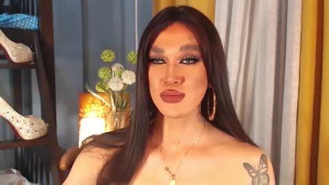 Snapshot of aleinacroft chatting on 03/05/25, 06:44 aleinacroft online show from 03/05/25, 06:44