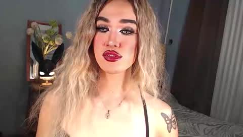 Snapshot of aleinacroft chatting on 10/02/25, 01:56 aleinacroft online show from 10/02/25, 01:56
