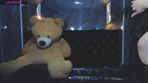 aleja online show from 11/24/25, 08:30