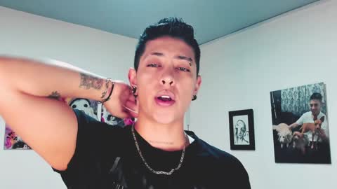 Alejandra online show from 02/08/25, 07:27