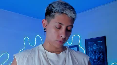 Alejandra online show from 06/25/26, 11:20