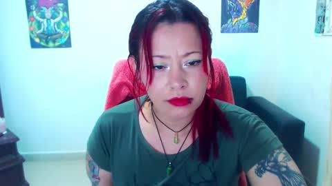 Snapshot of aleja2530 chatting on 10/14/25, 06:42 aleja online show from 10/14/25, 06:42