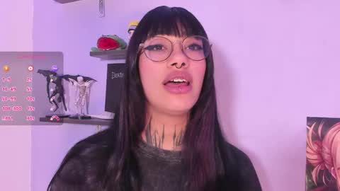 Snapshot of aleja_5 chatting on 01/17/26, 03:11 Ale online show from 01/17/26, 03:11