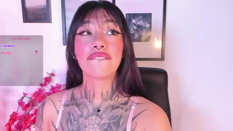 Snapshot of aleja_5 chatting on 04/03/26, 04:10 Ale online show from 04/03/26, 04:10