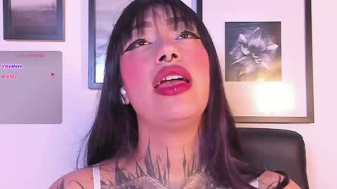 Snapshot of aleja_5 chatting on 04/05/26, 03:47 Ale online show from 04/05/26, 03:47