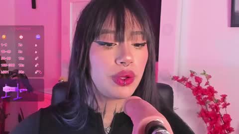Snapshot of aleja_5 chatting on 04/16/26, 03:40 Ale online show from 04/16/26, 03:40