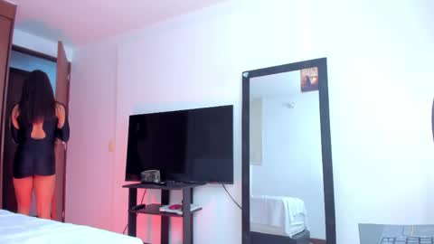 Alejandra Arango online show from 05/10/26, 07:08