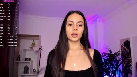 Alejandra online show from 02/01/25, 11:21