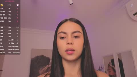 Alejandra online show from 10/01/25, 12:00