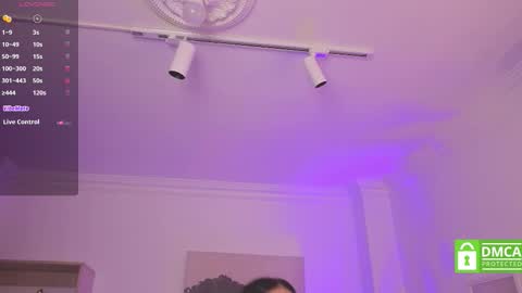 Alejandra online show from 10/18/25, 11:44