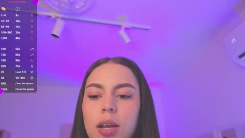 Alejandra online show from 11/28/25, 11:46