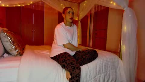 Snapshot of alejadollts chatting on 02/01/26, 06:39 ALEJADOLLTS online show from 02/01/26, 06:39