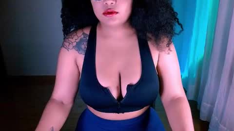 Alejandra  online show from 02/09/25, 11:15