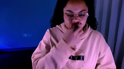 Alejandra  online show from 12/18/25, 03:12