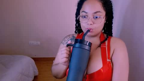 Snapshot of alejandra_conde chatting on 03/21/26, 05:38 Alejandra online show from 03/21/26, 05:38