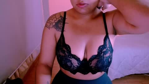 Alejandra  online show from 05/12/26, 11:24