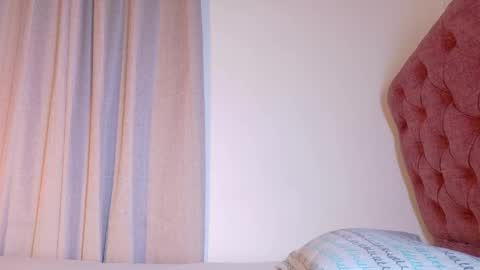 alejandra_dunn1 online show from 06/04/26, 07:09