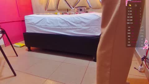 Snapshot of alejandra_martinss chatting on 11/27/25, 12:13 alejandra martins online show from 11/27/25, 12:13