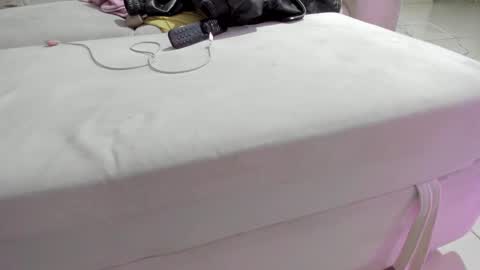 alejandraaa_ online show from 01/14/26, 01:11