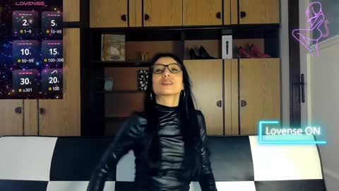 Alejandra online show from 02/08/25, 08:20