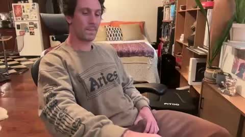Snapshot of alejandro_sterling chatting on 04/04/26, 10:29 pluto online show from 04/04/26, 10:29