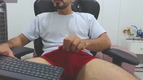 alejandroo_7 online show from 07/07/26, 12:46
