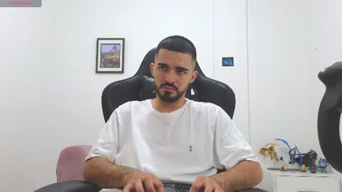alejandroo_7 online show from 07/09/26, 06:34