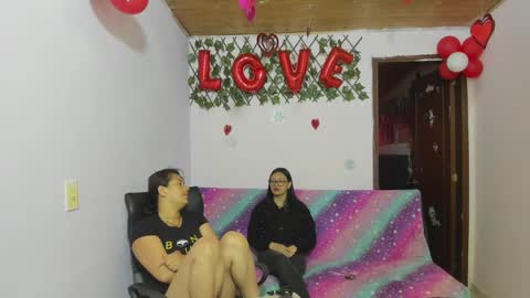 Snapshot of alejita_smithh chatting on 02/25/25, 12:24 zoe and Kataleya online show from 02/25/25, 12:24